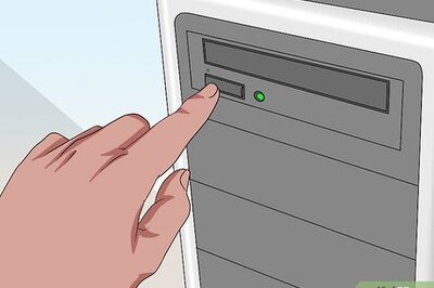 How to Remove a Stuck CD/DVD From Your Computer