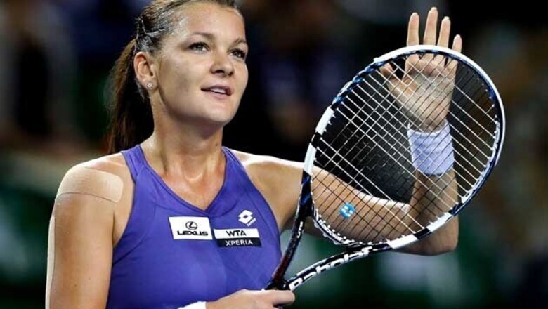 Radwanska falls to Pennetta in Dubai 2nd round