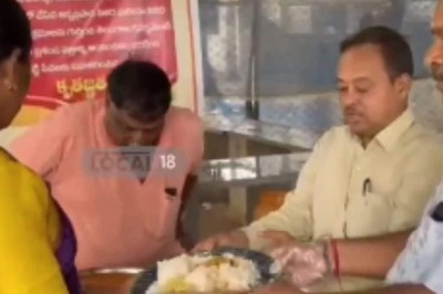 Telangana's Sri Kashi Annapurna Anna Prasadam Gives Food To 300 Patients In A Hospital