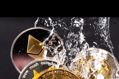 Cryptocurrency Prices Today: Bitcoin Below $22,000; Ether, Solana, Dogecoin Lose Up To 14%