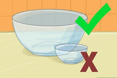 How to Make a Birthday Cake for a Horse