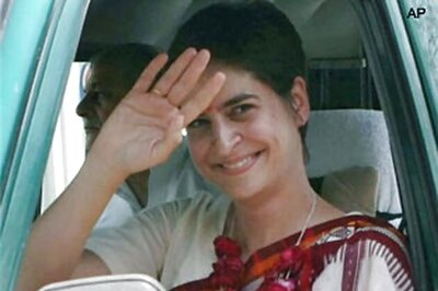 UP polls: Congress MLA offers seat to Priyanka