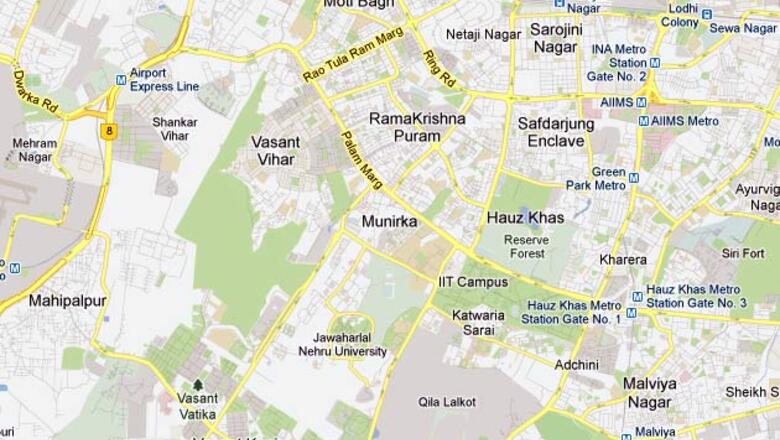 Delhi: Relative shoots class 12 girl in her house