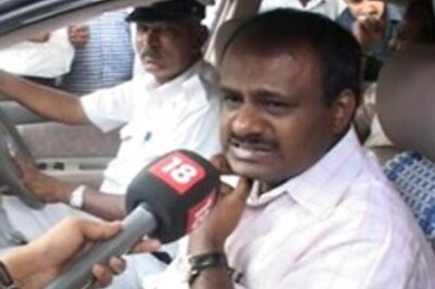Kumaraswamy trounces Hegde's daughter