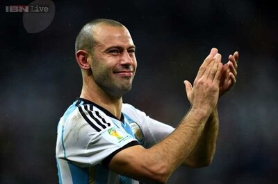 Barcelona extend contract of Javier Mascherano