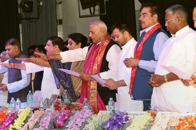 Won't Quit BJP, Says Shatrughan While Standing With Yashwant Sinha, Praises 'Best Friend' Lalu