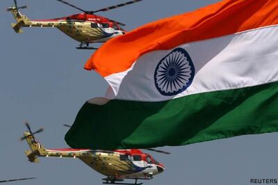 Helicopter Dhruv clocks 1,00,000 flying hours