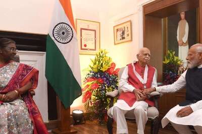 President Murmu Confers Bharat Ratna on BJP Stalwart LK Advani; PM Modi Also Attends | WATCH