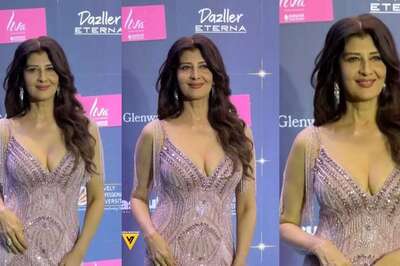 Sexy! Sangeeta Bijlani Sizzles In A Shimmery Deep Plunging Neckline Gown’; Netizens Can’t Believe She’s 63