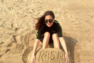 Shraddha Arya’s Beach Album With Husband Is Pure Couple Goals