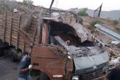 17 Labourers Killed, 15 Hurt as Truck Hits Barricade in Maharashtra's Satara