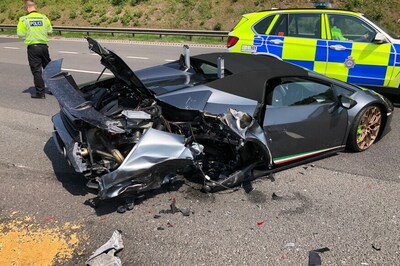 Owner Crashes Brand New Lamborghini Supercar Worth Rs 3.89 Crore Within 20 Minutes of Purchasing
