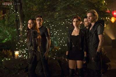 'The Mortal Instruments' review: It's overdramatic and lacks novelty