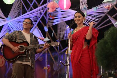 #Homecoming Movie Review: A Delightful Delve Into the Past on a Durga Puja Night