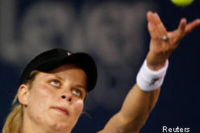 Clijsters downs a deflated Hingis