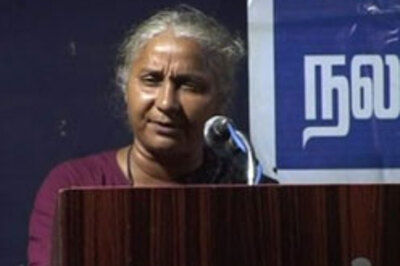 Medha Patkar sneaks into Singur
