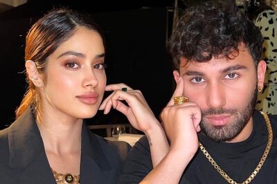 Janhvi Kapoor Takes Cute Pics of Rumoured BF Orhan Awatramani in Ooty, Says 'Should Have Stayed'