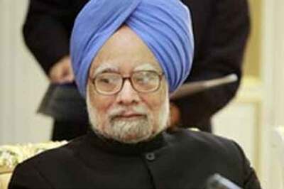 Manmohan Singh tops the list of 10 world leaders