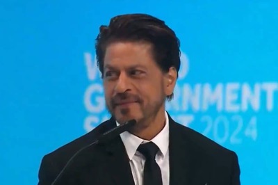 Shah Rukh Khan PROVES He Is Ready to Be The Next James Bond With This Viral Video; Watch