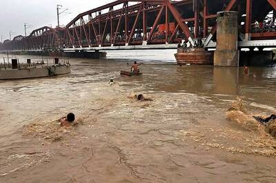 Delhi: Yamuna water level rises over 207 meters, breaks 2010 record