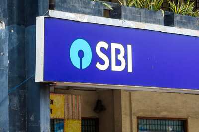 SBI Raises MCLR Across Tenures; Kotak Mahindra Bank Cuts Loan Rate For 1 Yr, Hikes For Rest Tenures