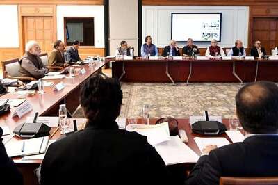 Coronavirus: PM Holds Review Meet, Asks Officials to Ensure Sufficient Quarantine & Critical Care Facilities