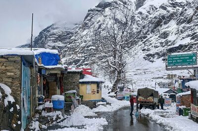 Four National Highways Among 350 Roads Closed as Snow, Rain Lash Himachal
