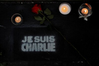 Horrified Audience Leave in Tears as Paris Court Views Graphic Images of 2015 Charlie Hebdo Attack