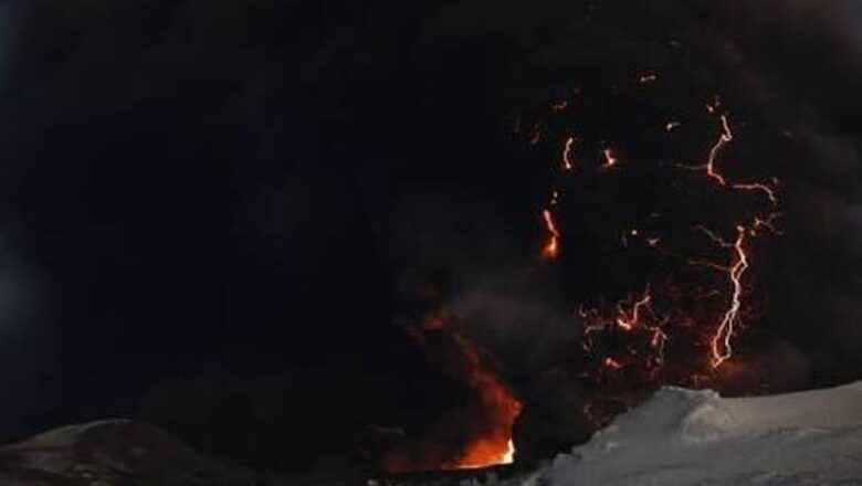 Iceland shuts down airport due to volcanic ash