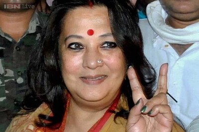 Mamata Banerjee's gamble pays off in West Bengal, film stars are the heroes in this election
