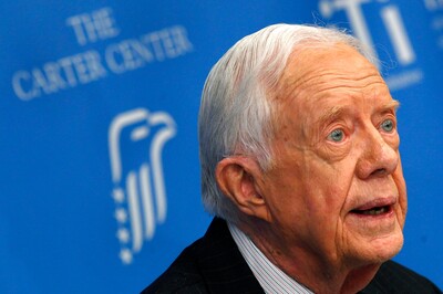 Former US president Jimmy Carter says he has cancer