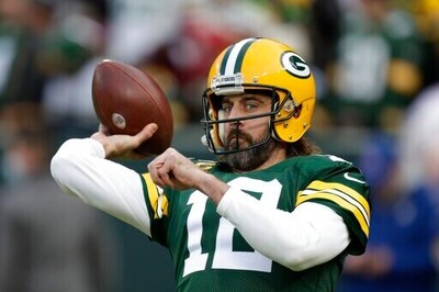 Rodgers Breaks Favre's Packers Record For Career TD Passes