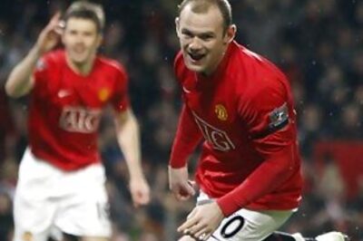 Rooney hits double as Man Utd crush Milan 4-0