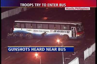 Philippines hostage drama ends, hijacker shot dead