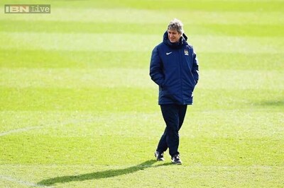Manuel Pellegrini not feeling pressure despite Manchester City woes