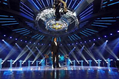 Amitabh Bachchan Wraps KBC 9, Thanks Audience for Making It a 'Historic Event'