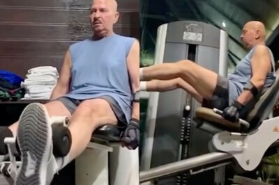 Hrithik Roshan Says Coronavirus Should be Afraid of His Dad Rakesh Roshan