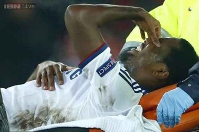 Eto'o to have scans after being injured in Chelsea loss