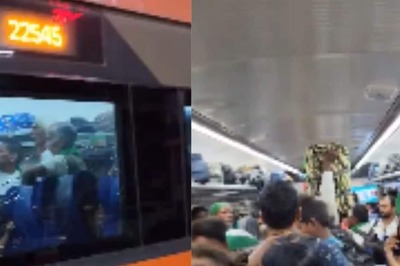 'Where Are We Heading?' Video of Overcrowded Vande Bharat Express Sparks Concern