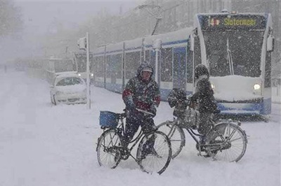 Pre-Christams travel mayhem in Western Europe