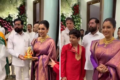 Rupali Ganguly Visits Eknath Shinde's Home For Ganpati Darshan With Son, Poses With Salman Khan