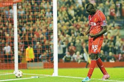 Manchester United tweet by Mario Balotelli triggers racist abuse