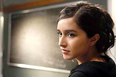 Ungli: Shraddha's dance number is not an item song, says Shakti Kapoor