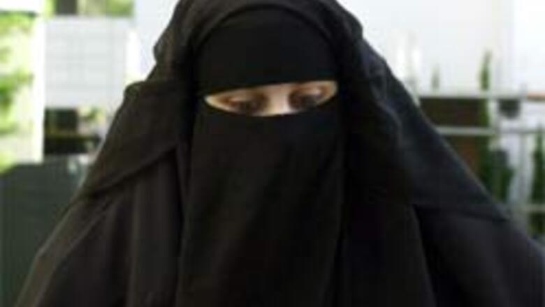 Britain says no to veils in classrooms