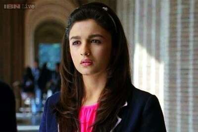 Alia Bhatt to take a body language course in  New York after completing 'Shandaar'