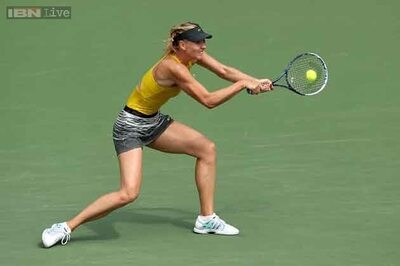 Sharapova beats Errani to reach Stuttgart final