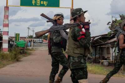 Myanmar Ethnic Rebels Capture Town Next to Bangladesh Border, 6 Army Bases Near India Border