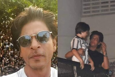 Shah Rukh Khan Reveals What AbRam Thinks of His Stardom After Seeing Fans Gathered Outside Mannat on SRK's Birthday