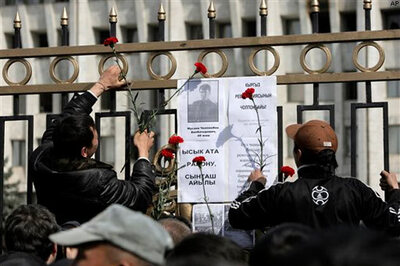Kyrgyzstan mourns dead after uprising