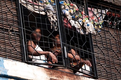 'I Have My Daughter, But No Money': In Delhi's Biggest Red Light Area, New Ties Are Born at a Cost